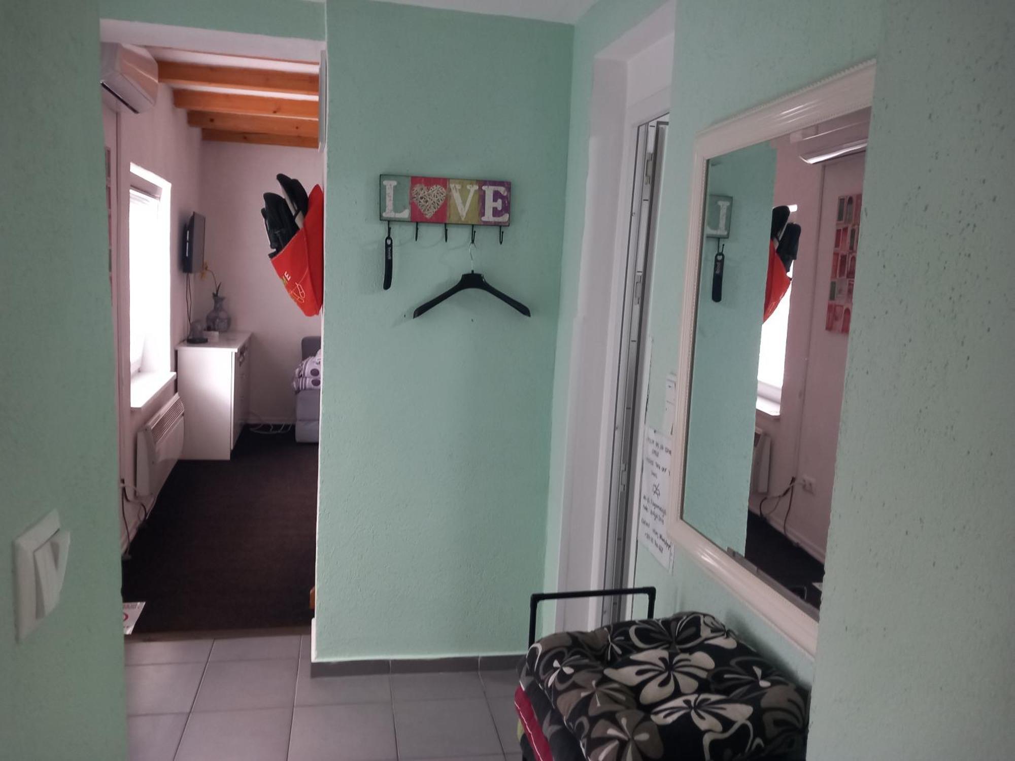 Apartments Hrvatin No 5 Сараєво Номер фото